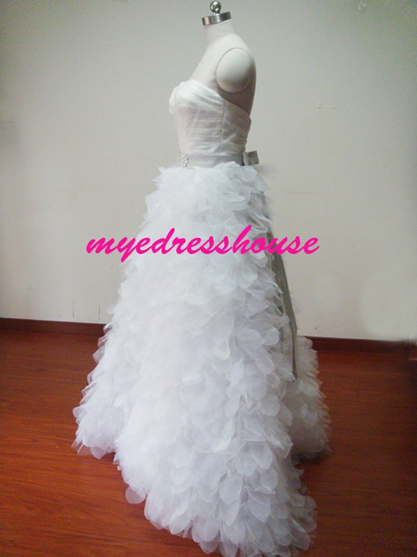 Myedresshouse Hauter Couture Sweetheart Organza A-line Wedding Dress