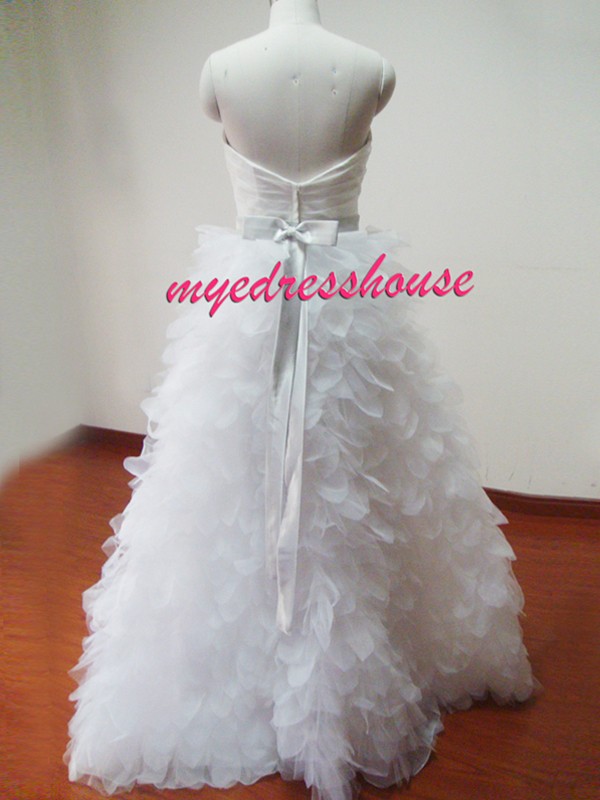Myedresshouse Hauter Couture Sweetheart Organza A-line Wedding Dress
