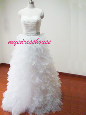 Myedresshouse Hauter Couture Sweetheart Organza A-line Wedding Dress