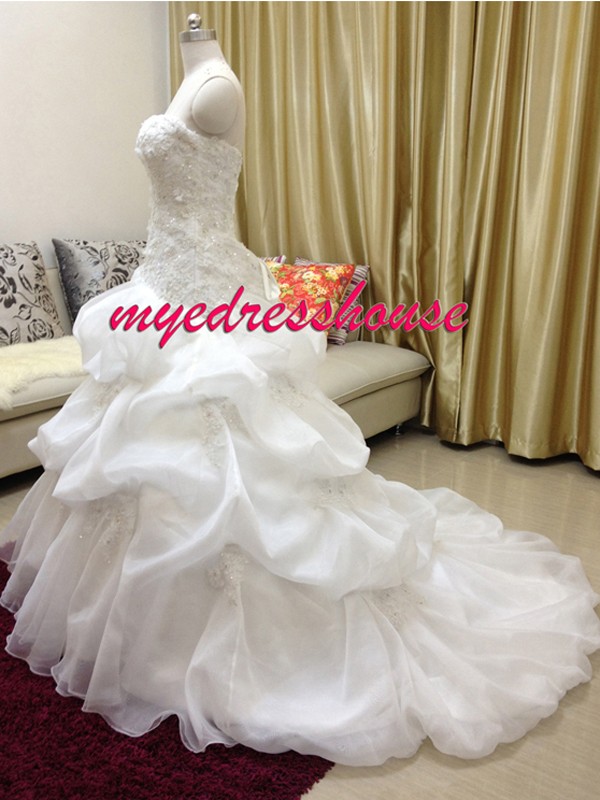 Myedresshouse Hauter Couture Organza Bubbled Lace Up Back Wedding Dress