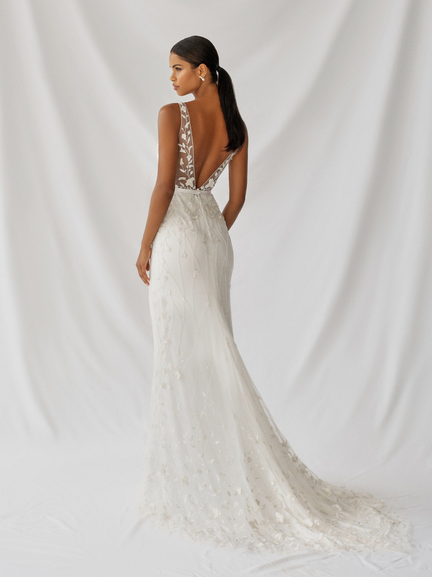 Zinnia Gown Inspirated By Botanica of Alexandra Grecco 2021 Bridal Collection