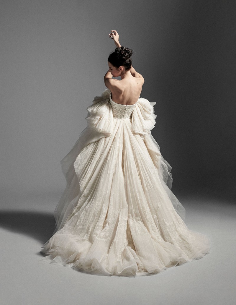 Look10 Inspirated By VI Krikor Jabotian Bridal Couture