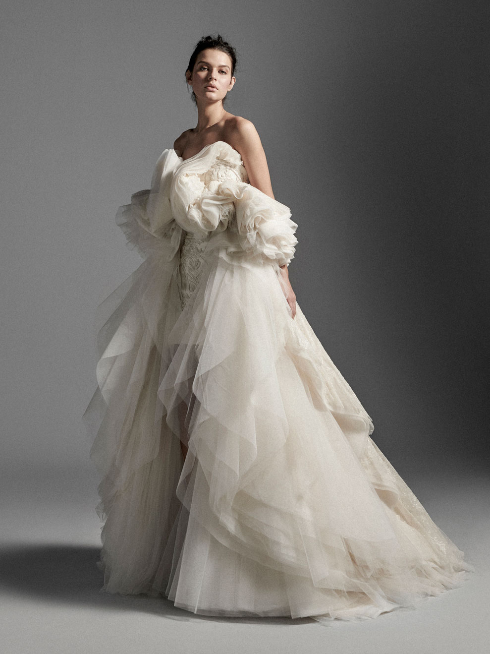 Look10 Inspirated By VI Krikor Jabotian Bridal Couture