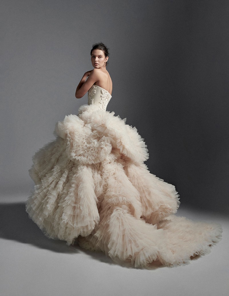 Look05 Inspirated By VI Krikor Jabotian Bridal Couture 