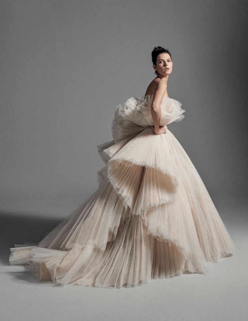 Look04 Inspirated By VI Krikor Jabotian Bridal Couture