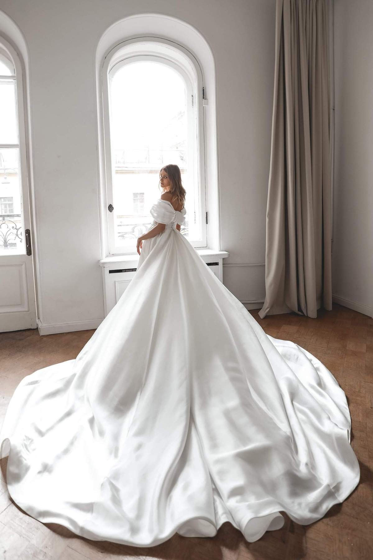 Jacqueline Inspired By Olivia Bottega Hauter Bridal 2022