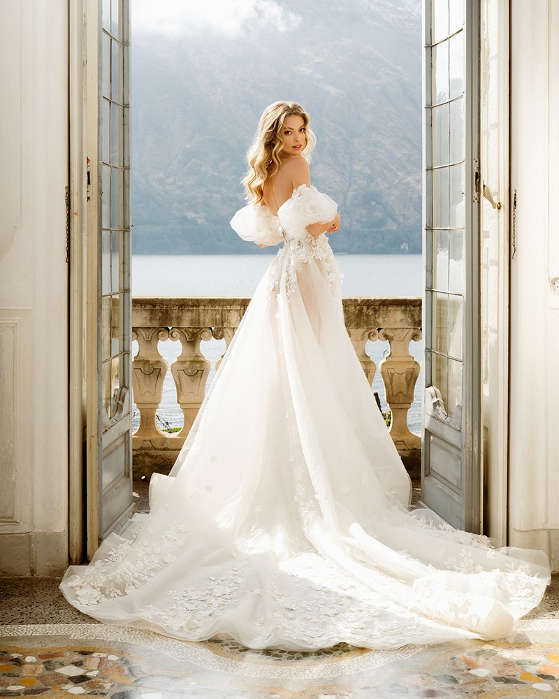 22-01 Bridal Dress Inspired By Bridal Couture Berta Como