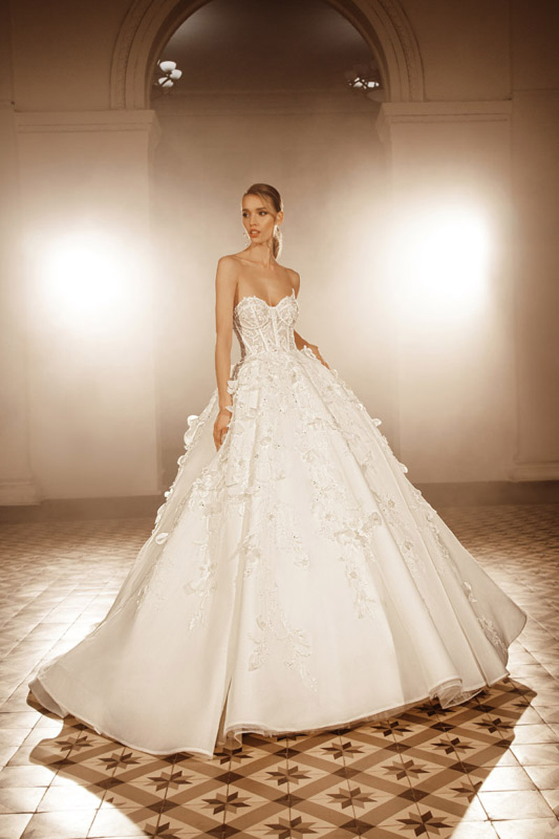 Paolina Massimi Bridal Dress Inspirated By Incanto Collection of Divina By Innocentia