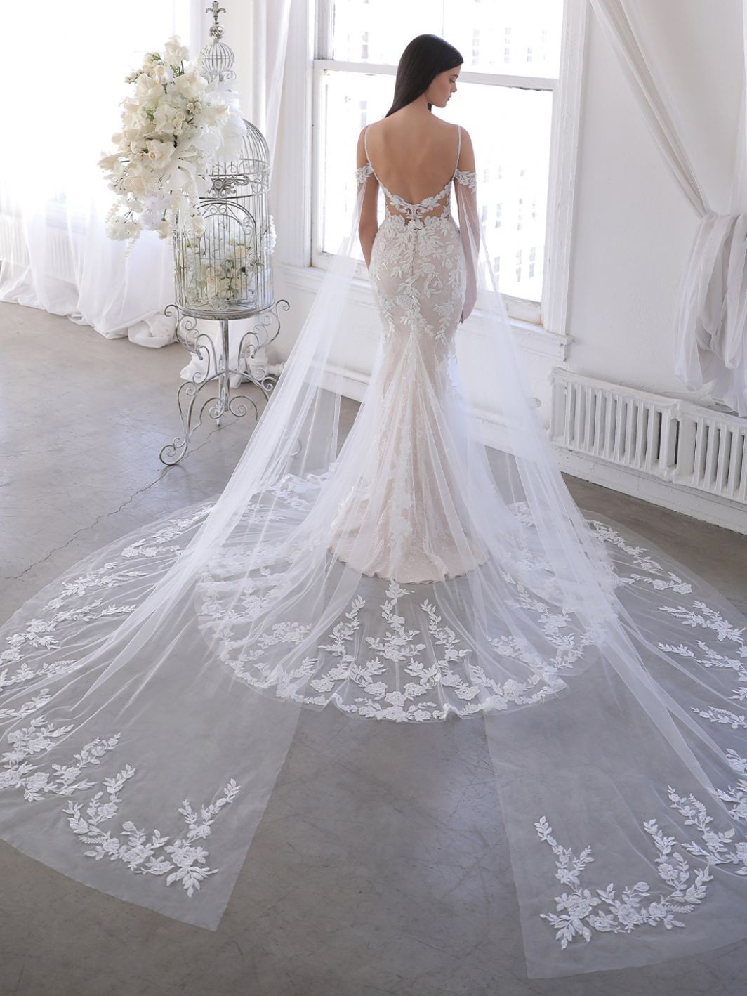 Olana Bridal Dress Inspirated By Blue By Enzoani 2022 of Enzoani
