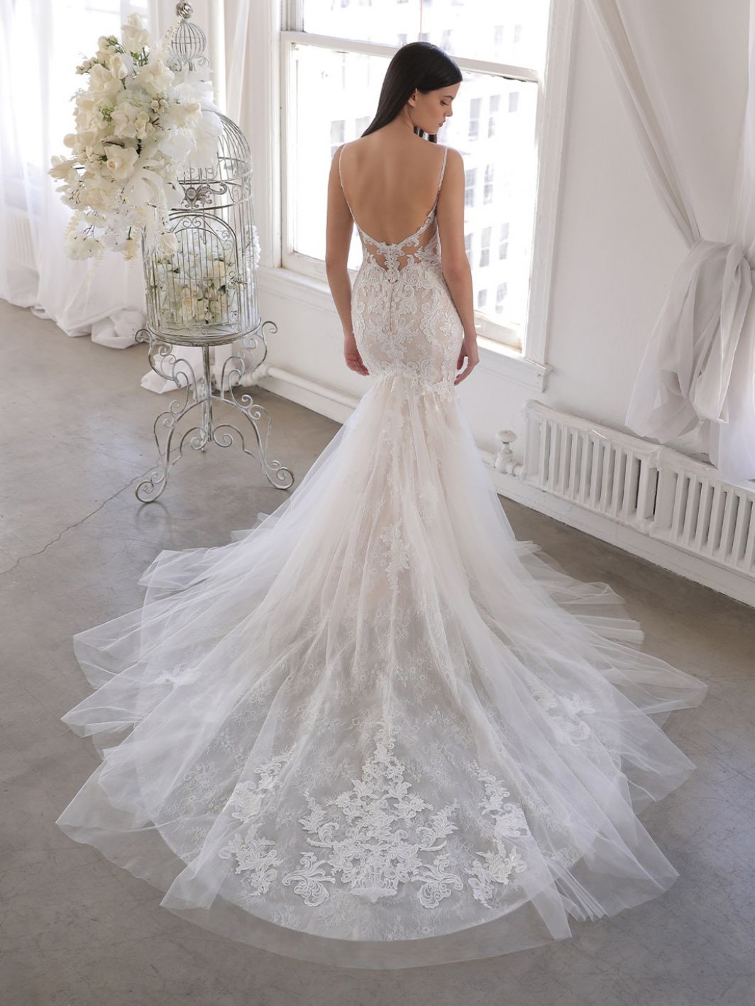 Oaklyn Bridal Dress Inspirated By Blue By Enzoani 2022 of Enzoani