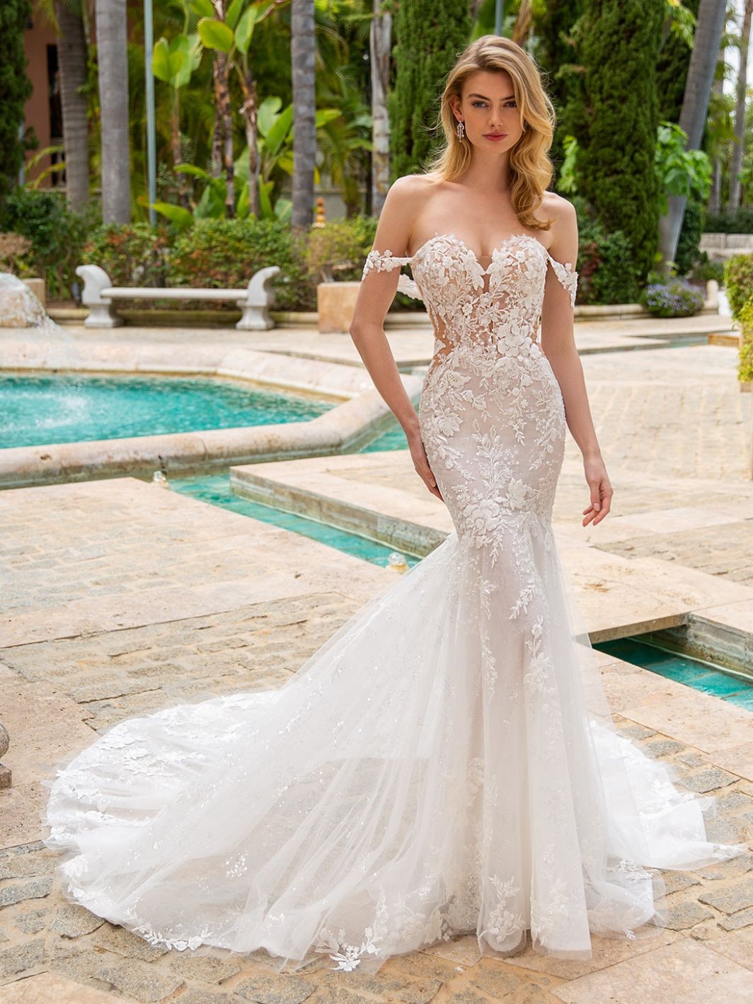 Raquel Bridal Dress Inspirated By Enzoani 2022