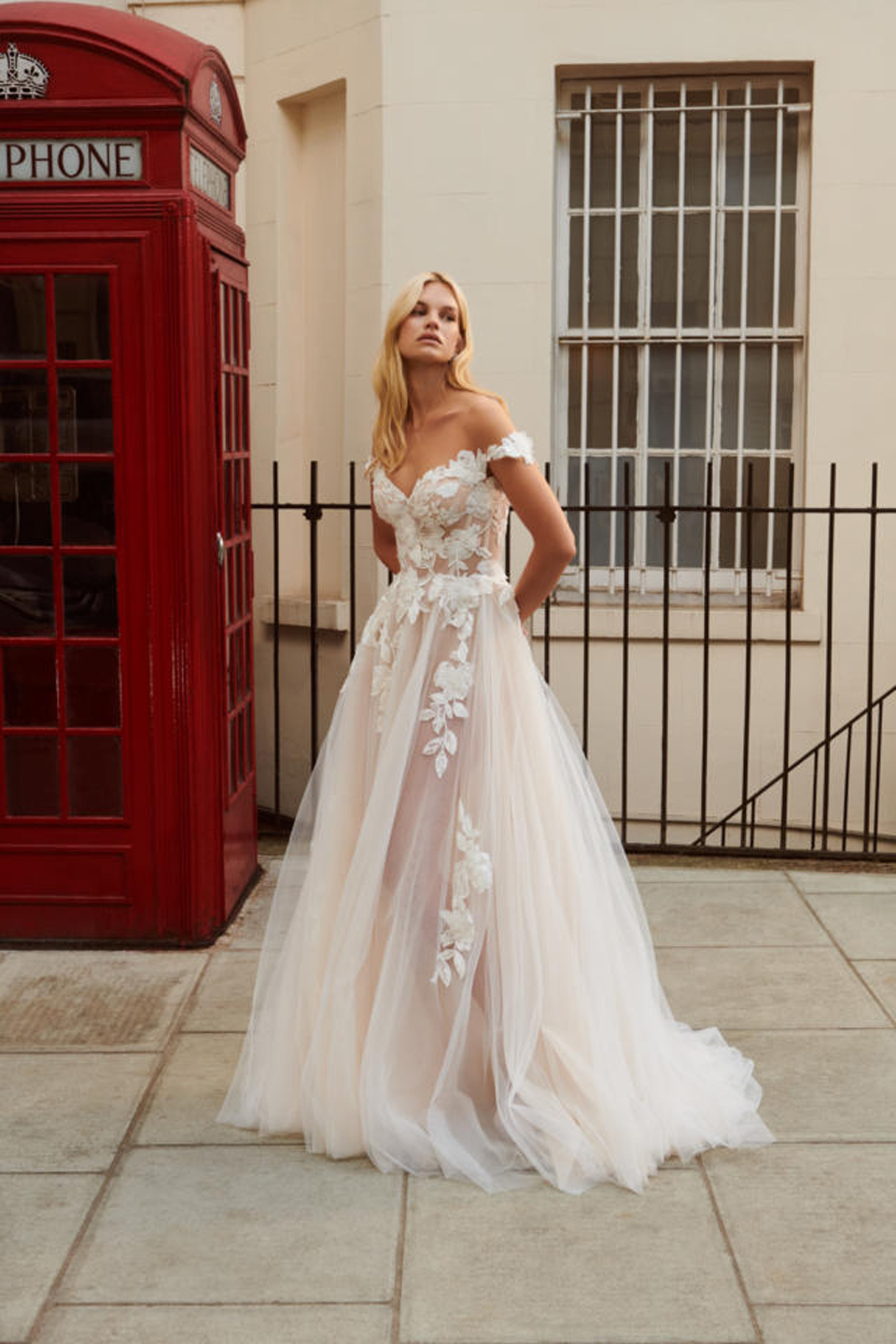  DEMI Galia Lahav Gala's FW23 Darling Collection