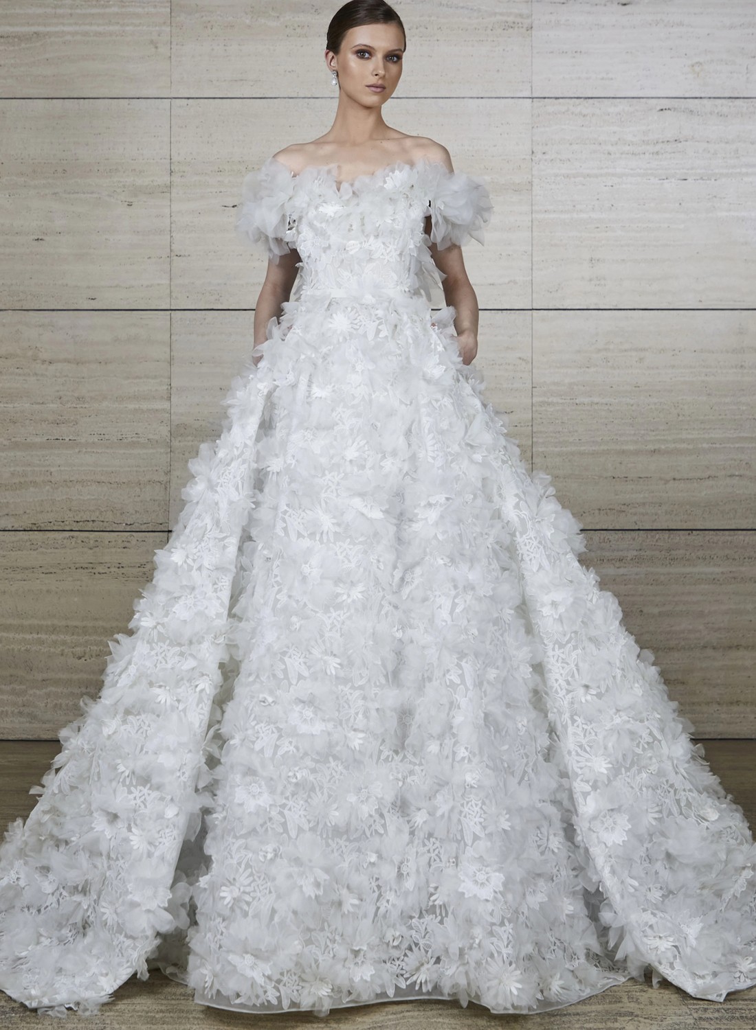 Look 5 BRIDAL SPRING 2022 ELIE SAAB INSPIRATED