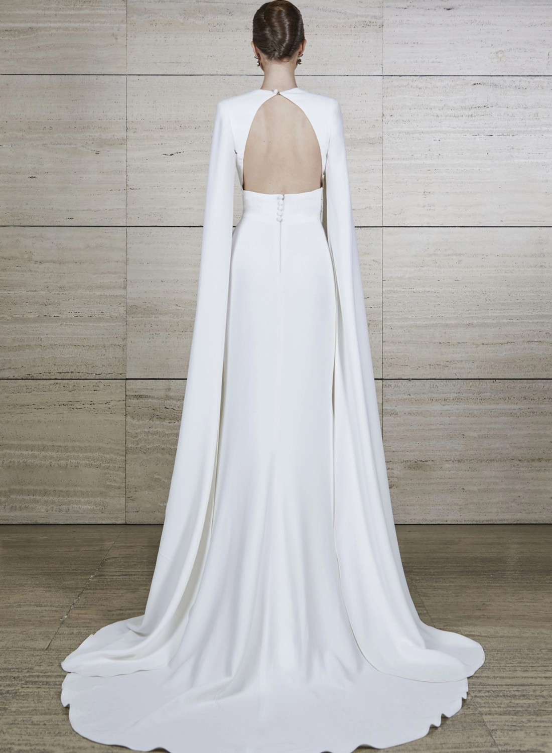 Look 2 BRIDAL SPRING 2022 ELIE SAAB INSPIRATED